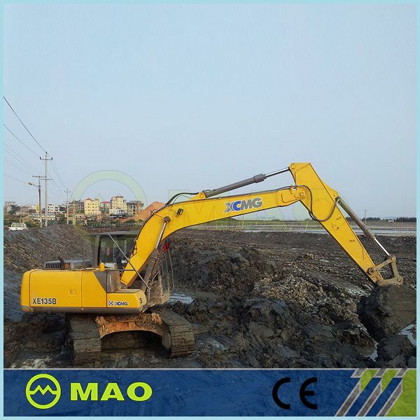 excavator 13.5T XCMG XE135B