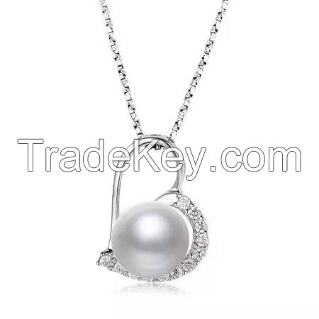 Beautiful Heart Pendant Necklace - The Perfect Gift!