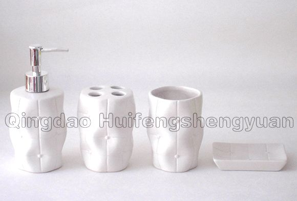 pigmented ceramic bathroom set