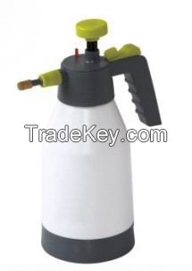 small hand held sprayers for garden and home disinfect