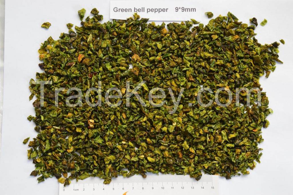 Dehydrated green bell pepper 9*9mm