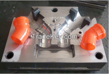 Plastic pipe fitting mould