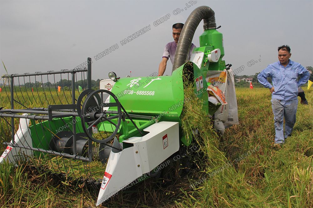 Factory Direct Mini Rice Harvester 20HP 4LZ-0.8