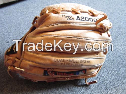 STEVE RAINBOW TROUT GAME USED SEATTLE MARINERS WILSON BASEBALL GLOVE