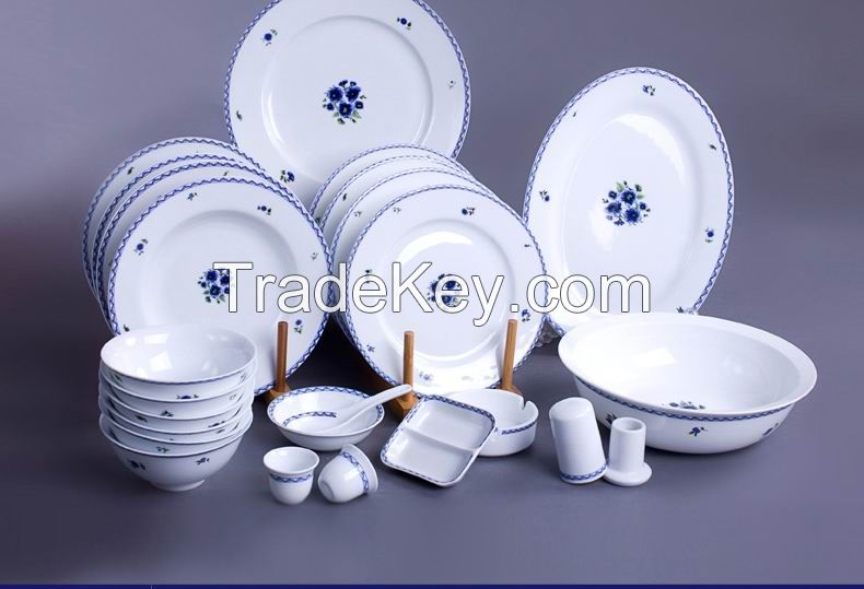 Embossed Korean Chrysanthemum High Temperature Delicate White Porcelain Dinner Set 56Ppcs (Wedding Anniversary Gift for Former US president George H.W. Bush)