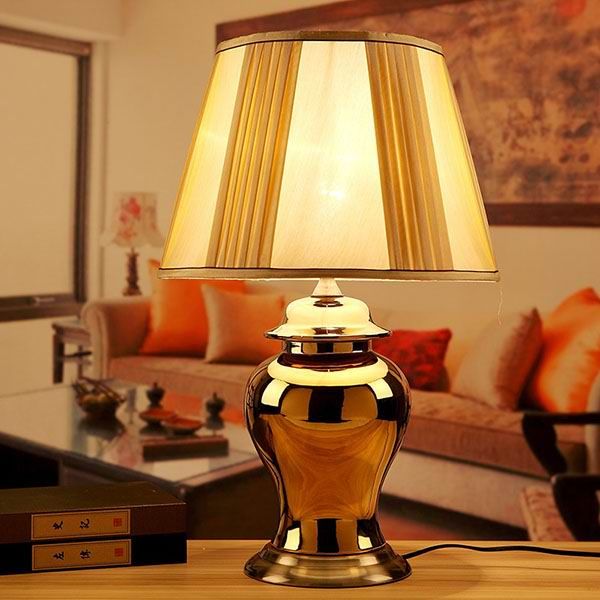 Silver-Plated and Gold-plated Porcelain Lamp