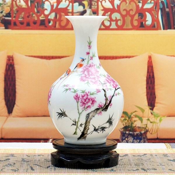 Bottle Shaped Famille Rose Porcelain Vase