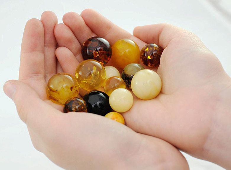 NATURAL AMBER BEADS