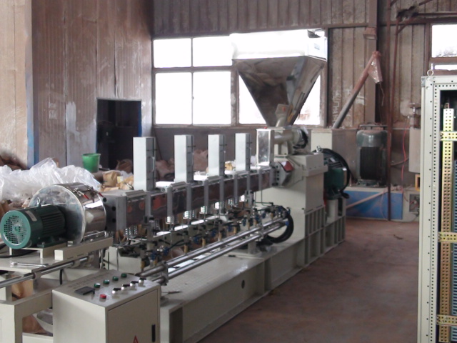 Granulate Making Machine