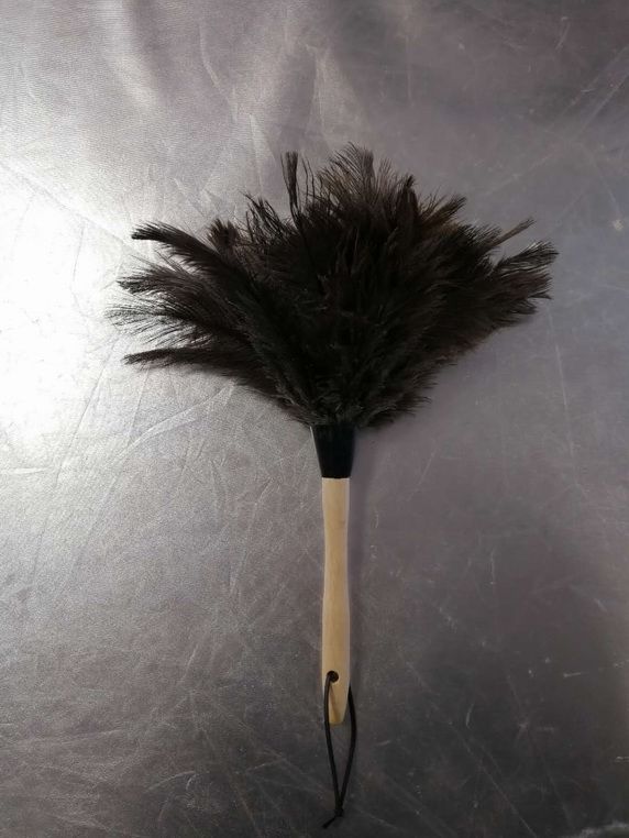 classical style ostrich feather duster wooden handle