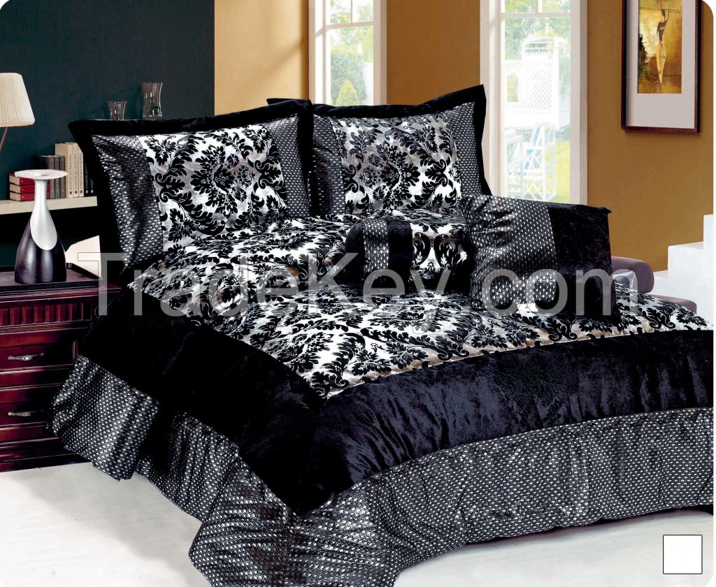 Short velvet comforter set