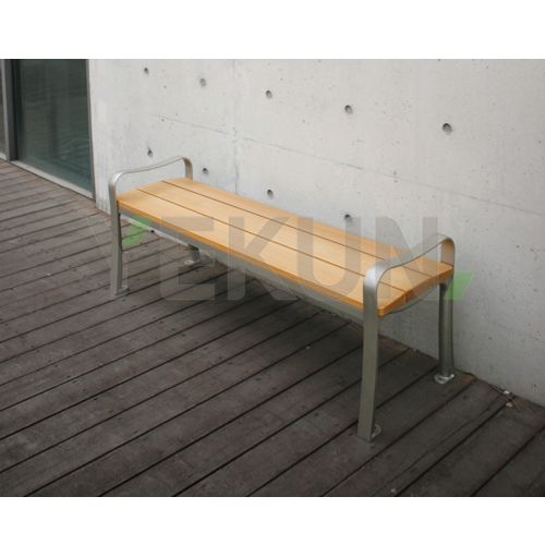 Premium Outdoor &amp; Site Furniture Company (MODERN CLASSIC BENCH)