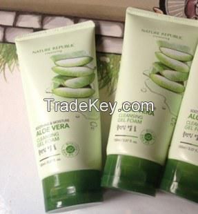 Aloe Vera Soothing Cleansing Form 95%