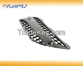 Auto grille mould