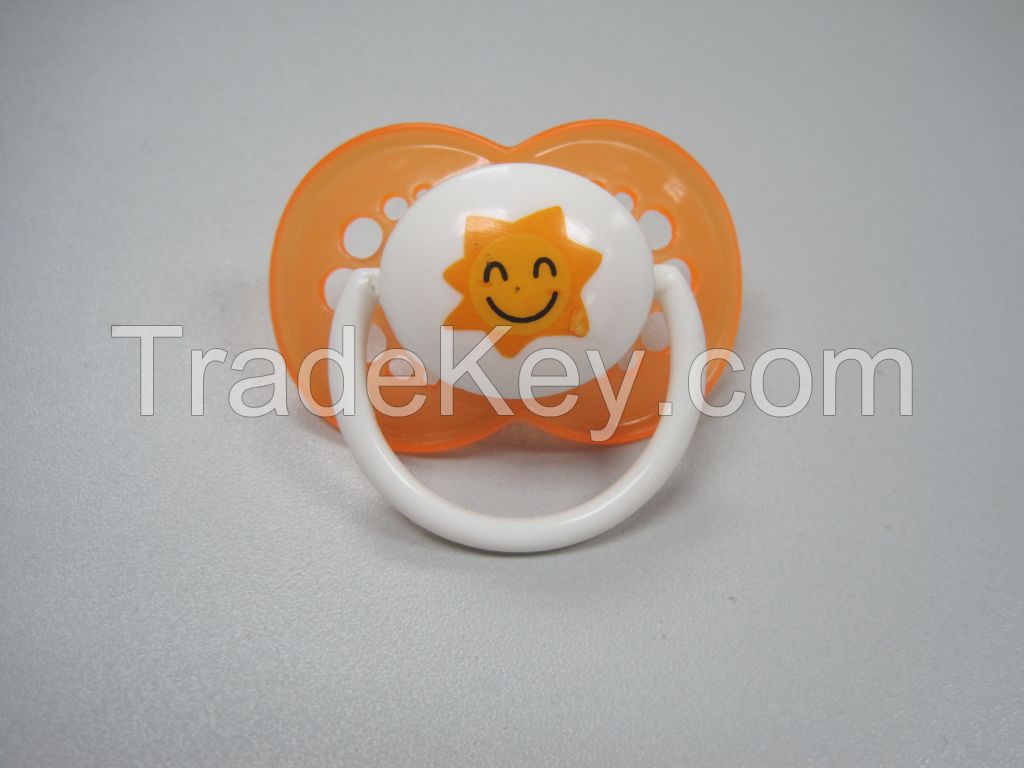 factory wholesale latest design low price baby funny silicone pacifiers with good quality