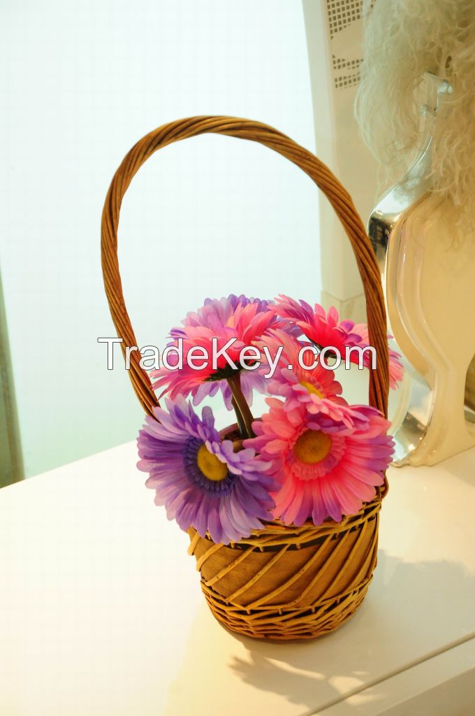 wicker flower basket/pots       wood flower pots