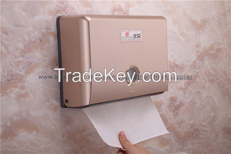 Multi-fold paper towel dispenser