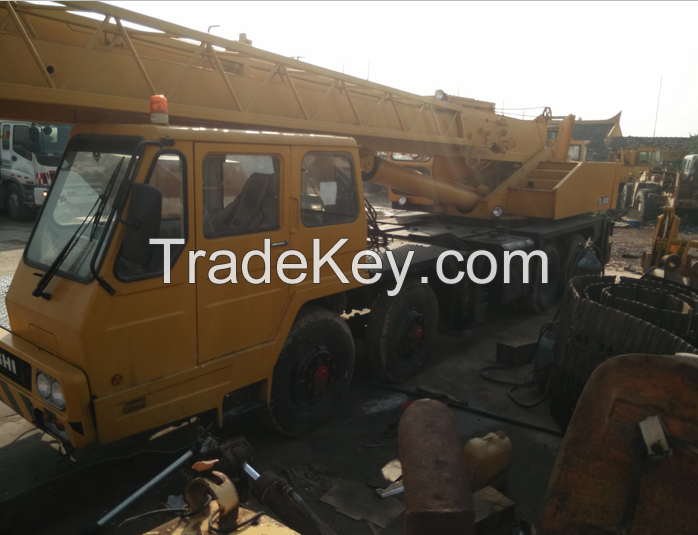 Used TADANO TL-300E 30tons Crane