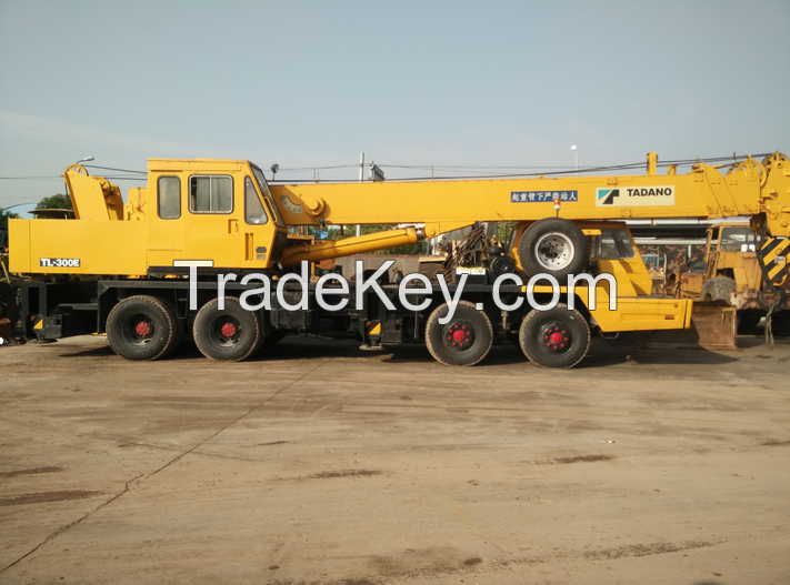 Used TADANO TL-300E 30tons Crane