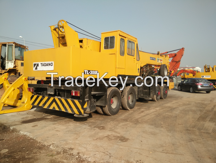 Used TADANO TL-300E 30tons Crane