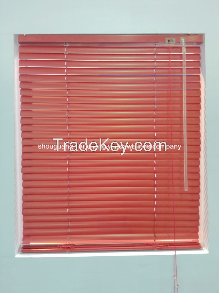 Aluminum venetian blinds