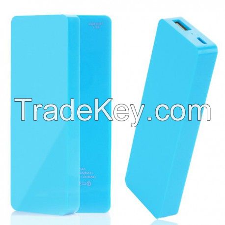 3000mAh Apple Crisp Power Bank