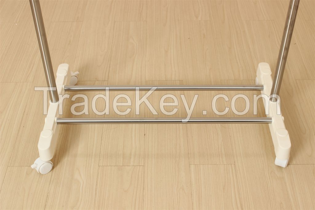 clothes hanger/rack