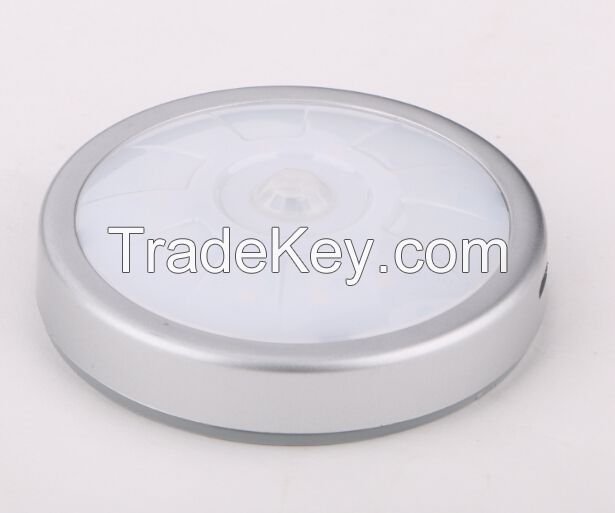 Surface mounted downlight