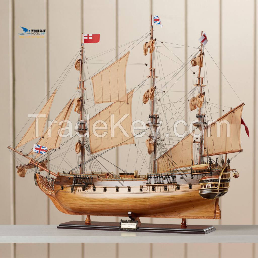 HMS SURPRISE MODEL BOAT