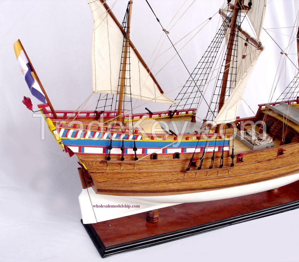 DUYFKEN HIGH QUALITY HANDCRAFTED WOODEN MODEL BOAT