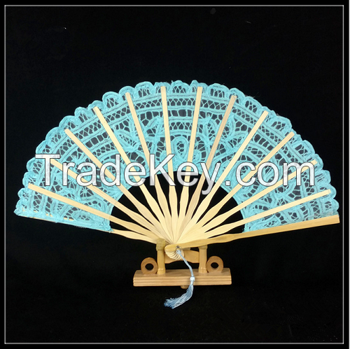 Hand Embroidery Bamboo Based Craft Lace Fan For Western Style Court Wedding