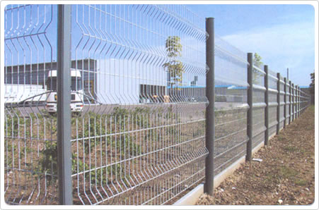 wire mesh fence