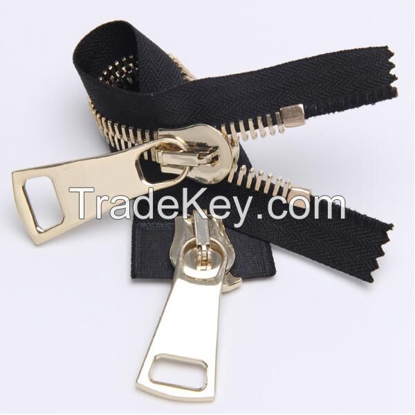 Silvery Metal Zipper