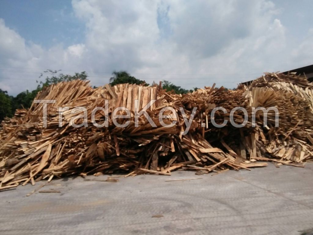 Rubber  wood  chips