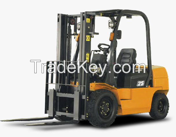 REDDOT 2.5ton diesel forklift truck with Chinese & Japanese engine