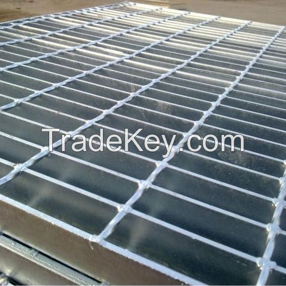 3mm galvanized stair tread/welded steel gratings/safety gratings