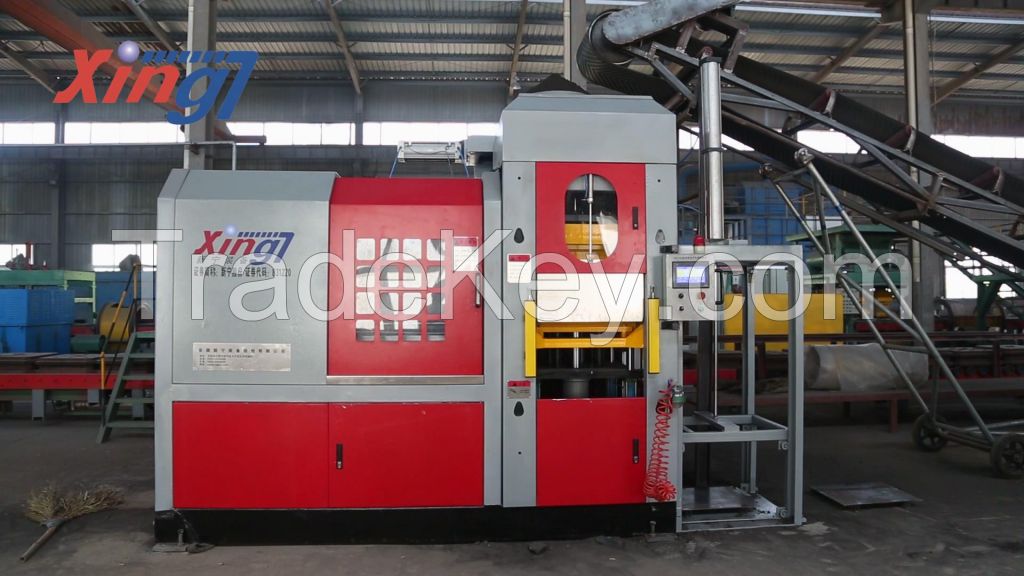Horizontal parting flaskless molding casting machine