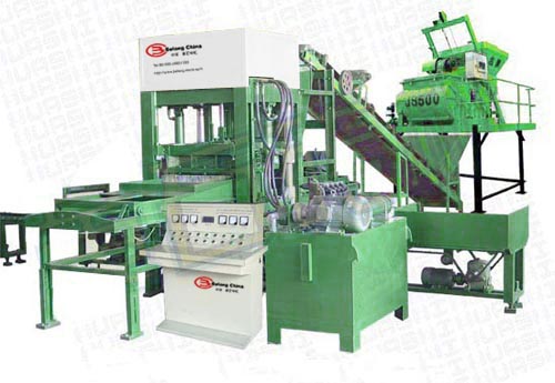 Concrete Block Making Machine (QFT4-15)