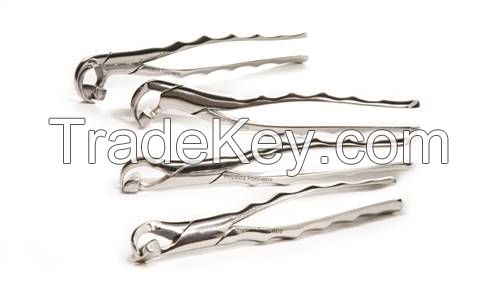 EXTRACTING FORCEPS