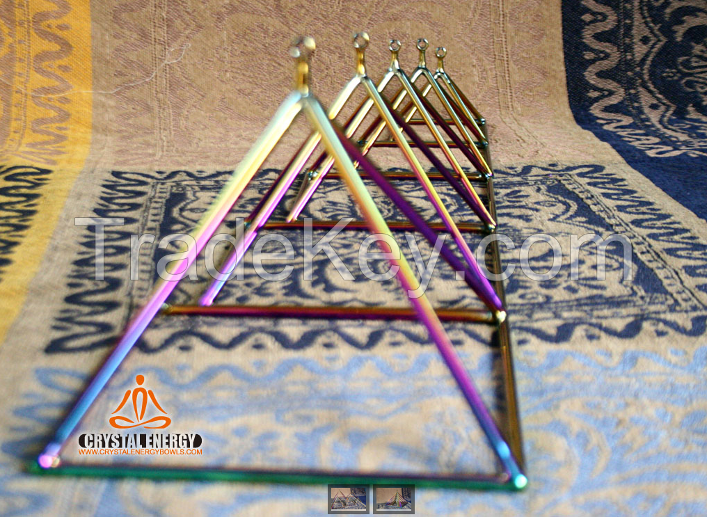 crystal pyramid with Titanium-plated design with free rod