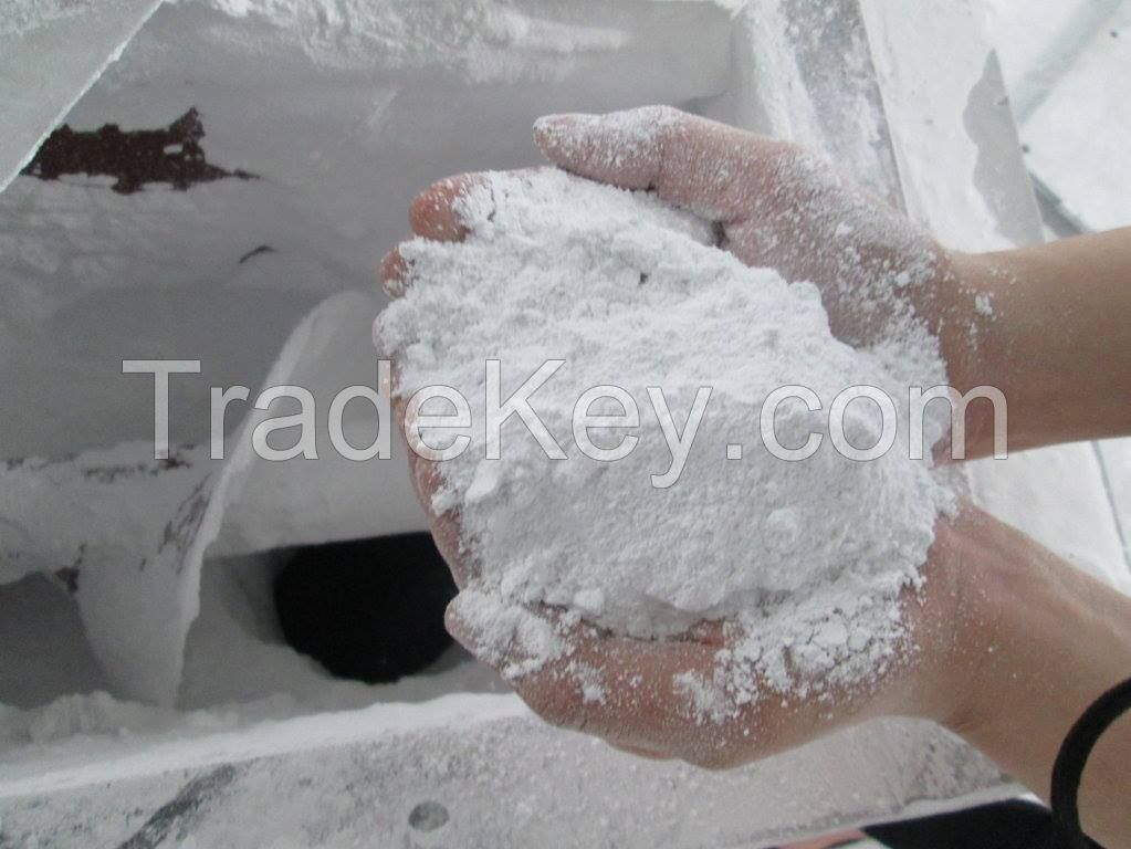 Ultra fine CaCO3 powder, white limestone lumps and chips. White 98% min