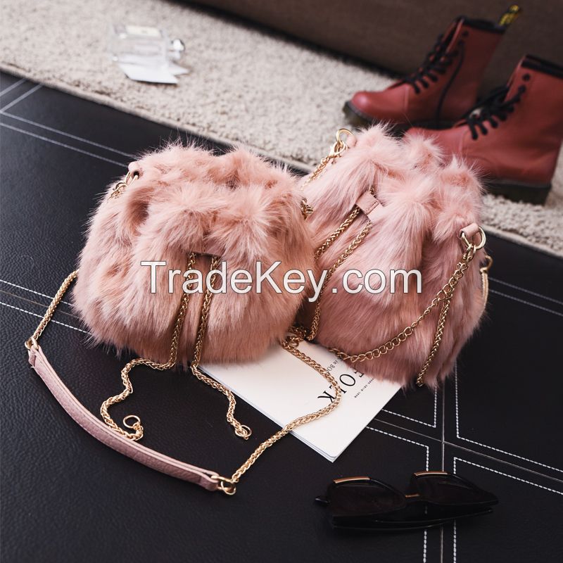 Tide of new fund of 2016 autumn winters is lovely maomao handbag plush bag shoulder inclined shoulder bag joker chain bucket small bag 