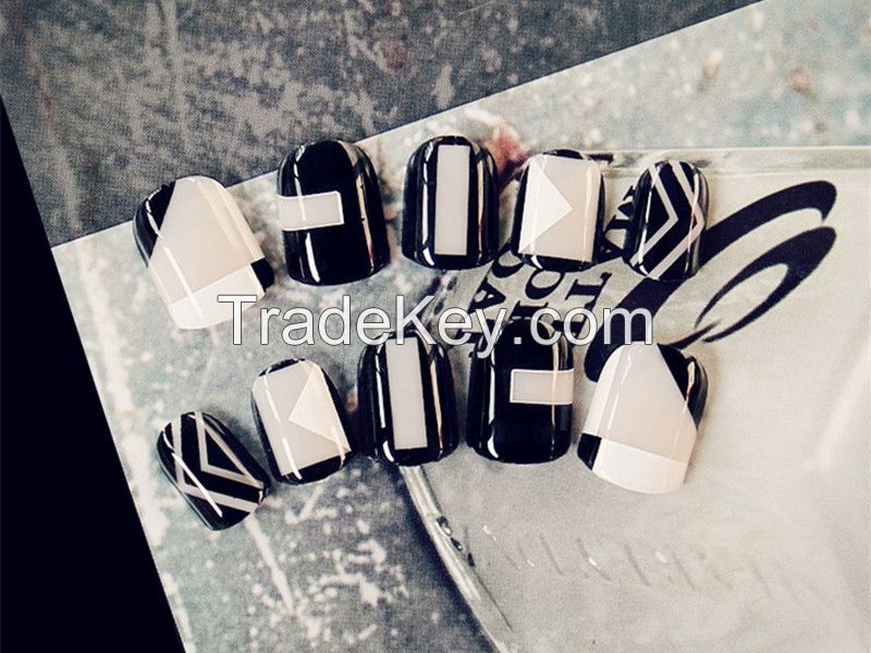 Beautiful Korean Ulzzang Style False Nails Black/white Color Using Glue