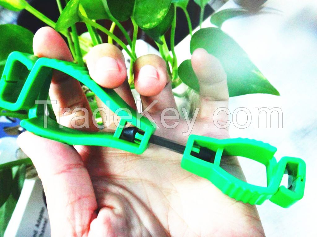 High quality plastic glove clip glove holder glove guard different colors and models are available