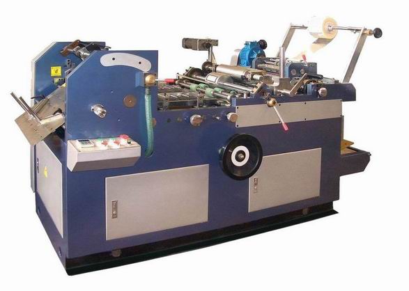 WINDIW FILM STICKING MACHINE