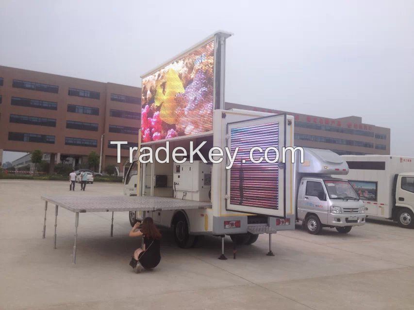 FOTON 4x2 4x4 Right Hand Drive Mobile Outdoor Waterproof LED Advertising Truck Manufacturer 