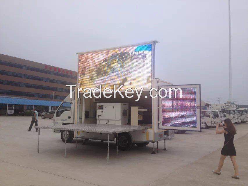 FOTON 4x2 4x4 Right Hand Drive Mobile Outdoor Waterproof LED Advertising Truck Manufacturer 