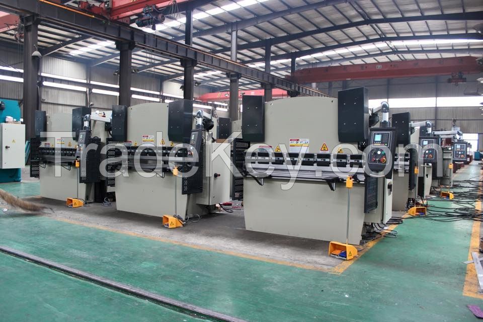 Hydraulic Press Brake / Bending Machine WC67Y Series with High Quality