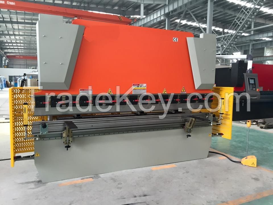 NC Controller with Hydraulic Bending Machine / Press Brake