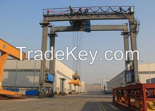 Ruber Tyre Mobile Boat Lifting Gantry Crane